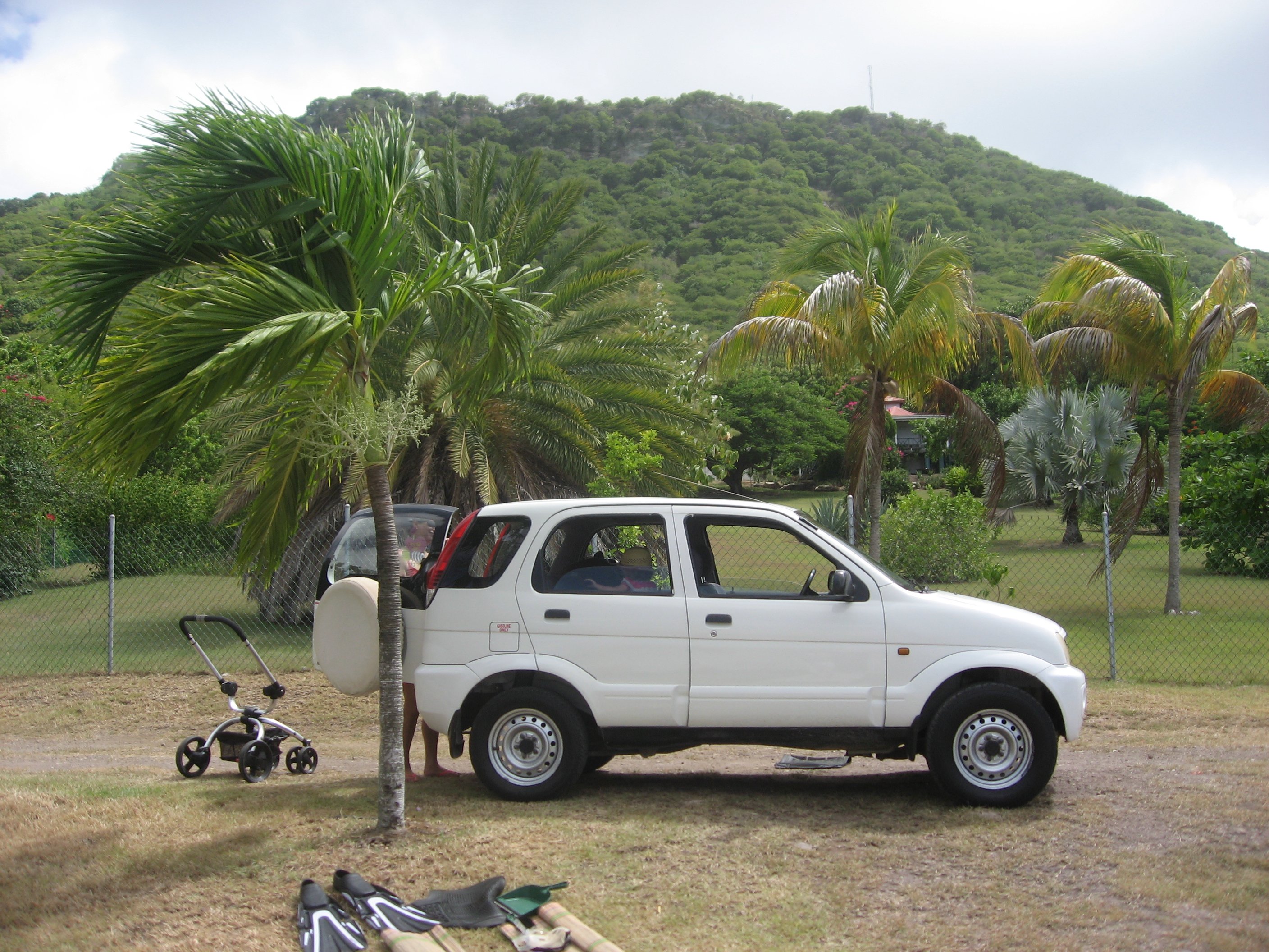 Best Antigua Car Rental